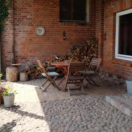 Hof Welzin - Stellmacherei * Passow (Parchim)